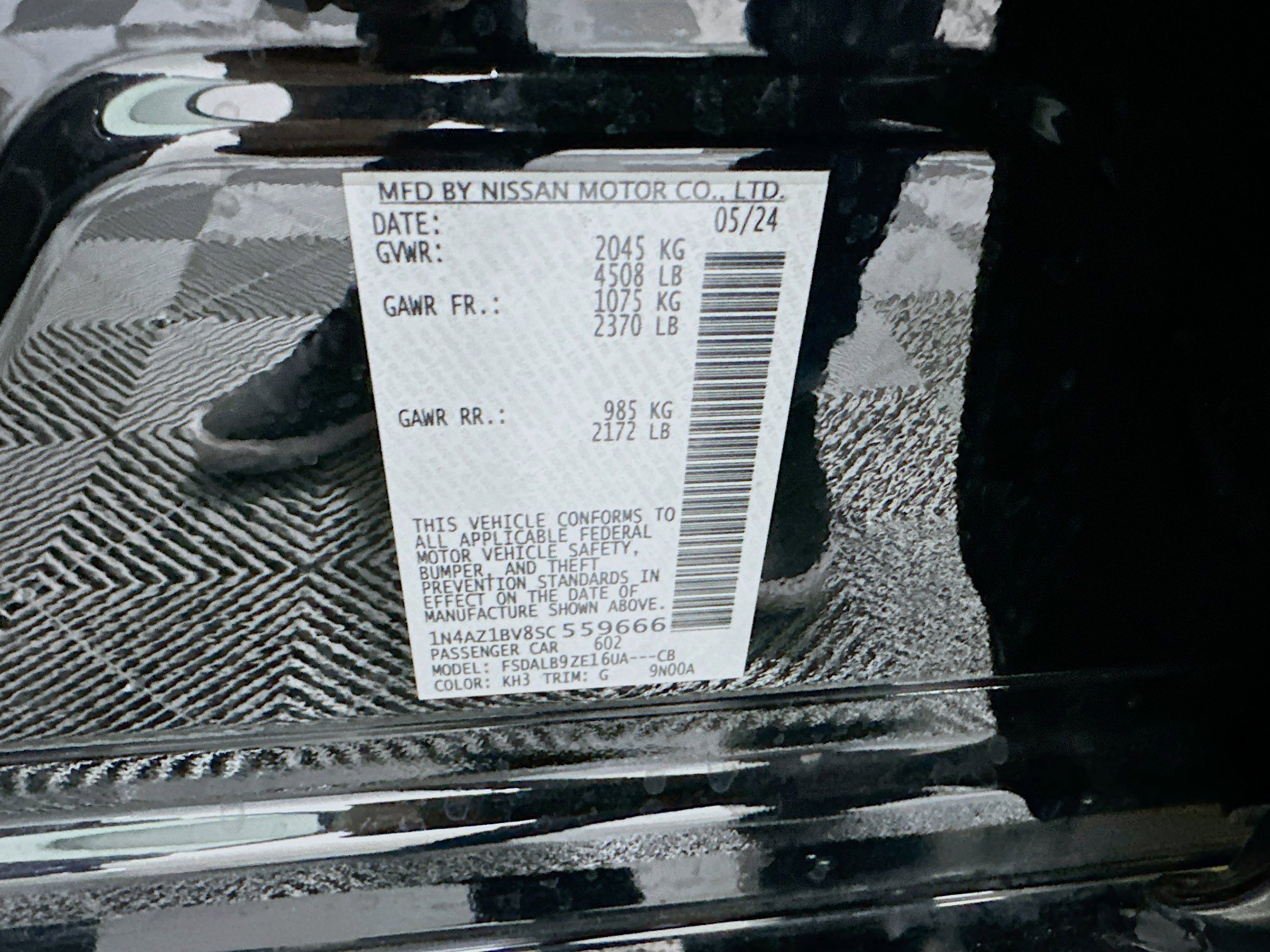 Used 2025 Nissan Leaf S image 12