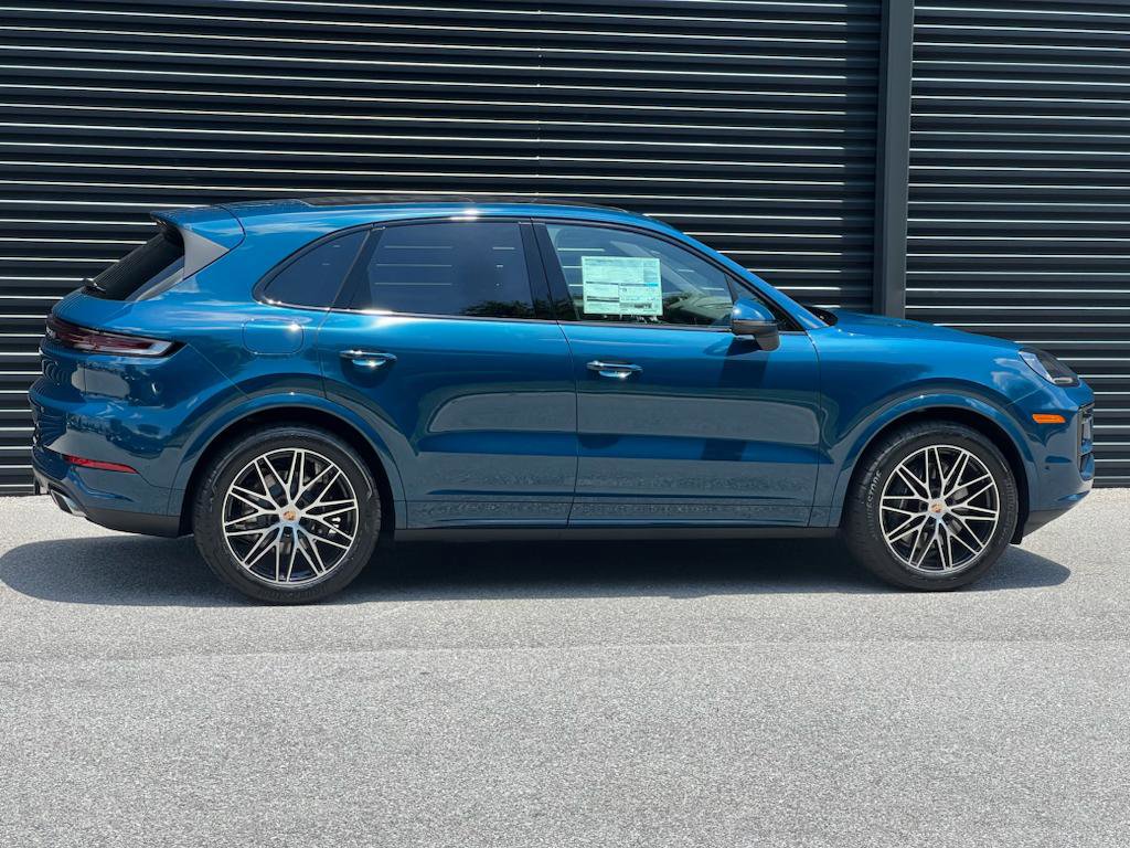 New 2025 Porsche Cayenne image 8