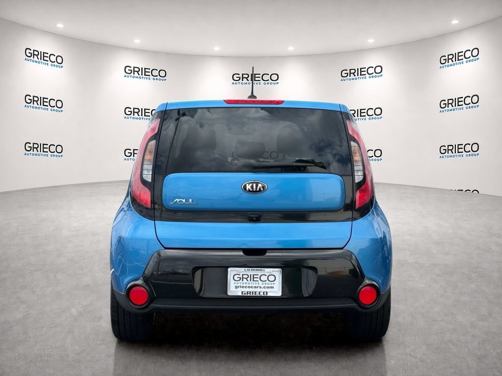 Used 2016 Kia Soul + w/ Designer's Package FWD image 6