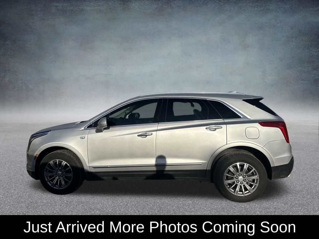 Used 2019 Cadillac XT5 Luxury w/ Advanced Security Package image 3