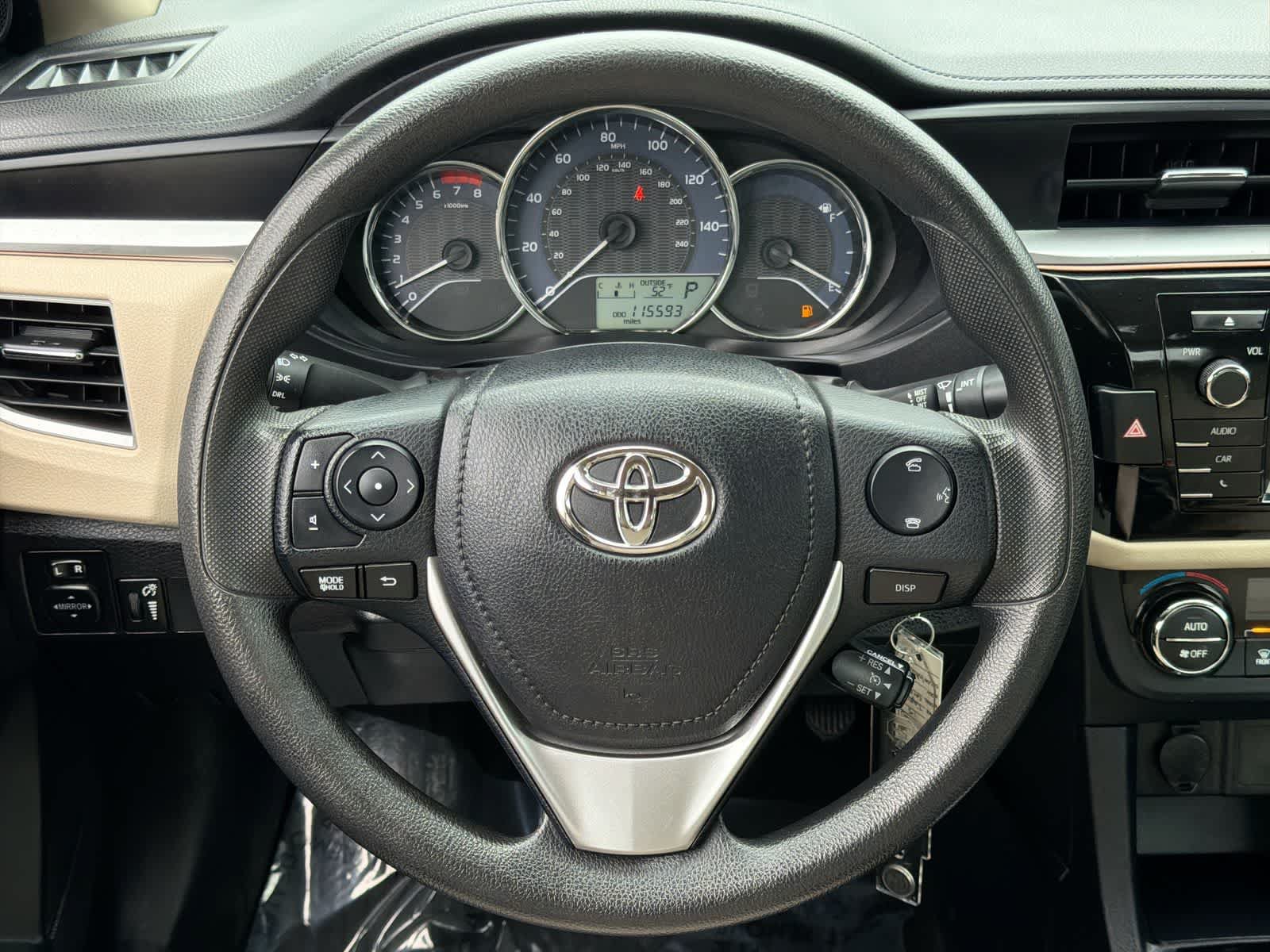 Used 2015 Toyota Corolla LE FWD image 23
