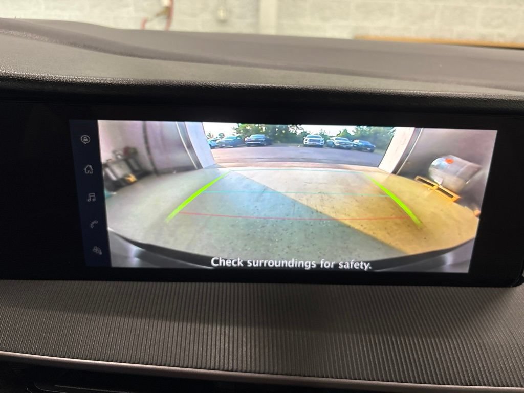 Used 2025 Nissan Murano SV AWD/4WD image 35