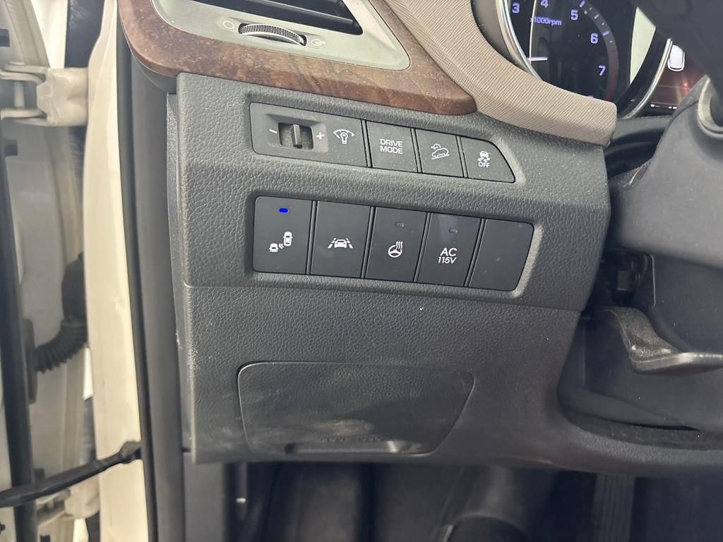 Used 2019 Hyundai Santa Fe XL FWD image 32