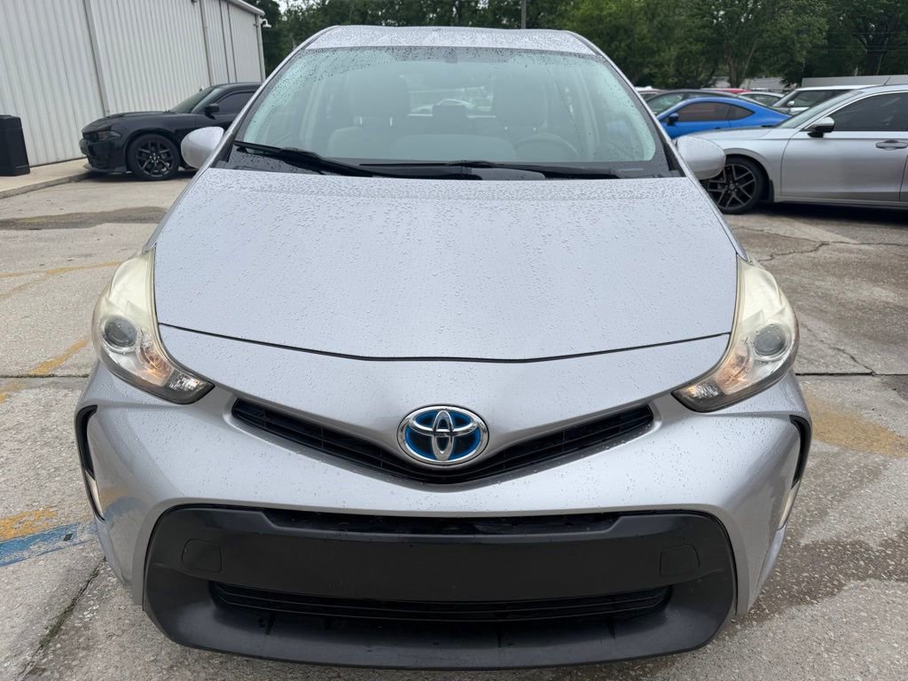 Used 2017 Toyota Prius V Four image 8