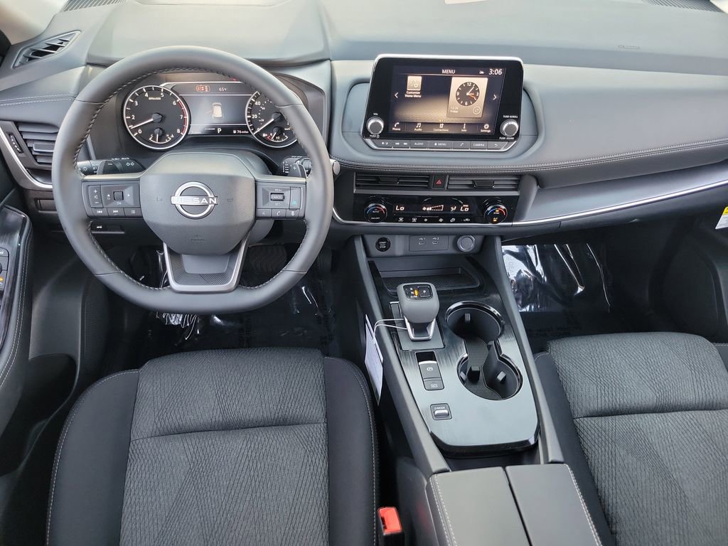 New 2026 Nissan Rogue SV image 4