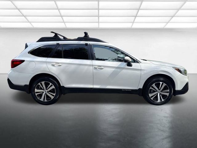 Used 2018 Subaru Outback 2.5i Limited AWD/4WD image 6