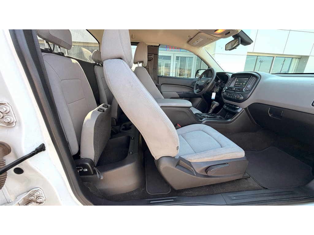 Used 2017 Chevrolet Colorado W/T w/ Custom Special Edition RWD image 9