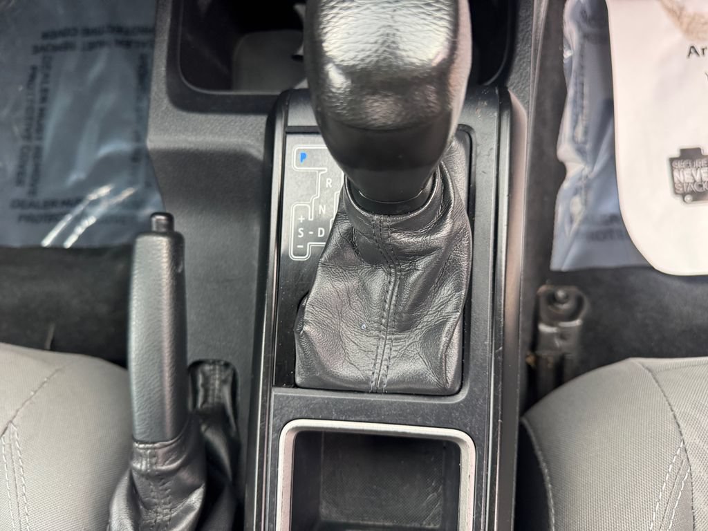 Used 2020 Toyota Tacoma SR AWD/4WD image 18