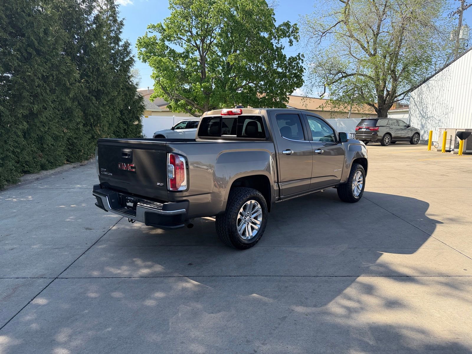Used 2016 GMC Canyon SLT image 30