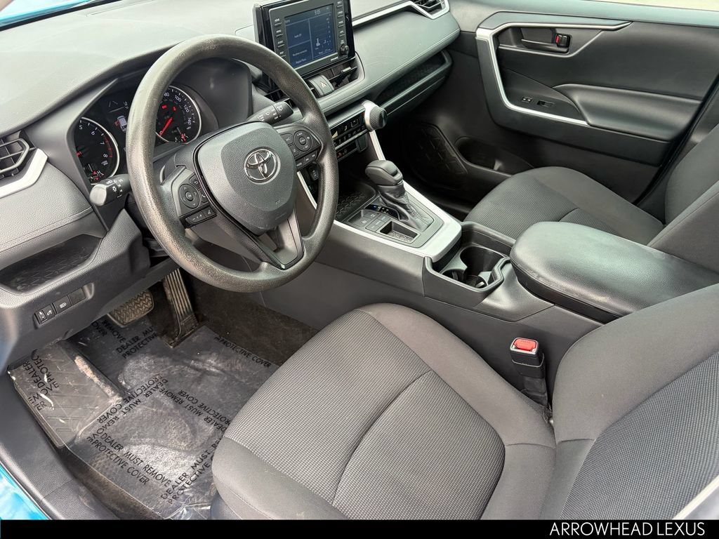 Used 2021 Toyota RAV4 LE w/ Carpet Mat Package (TMS) FWD image 11