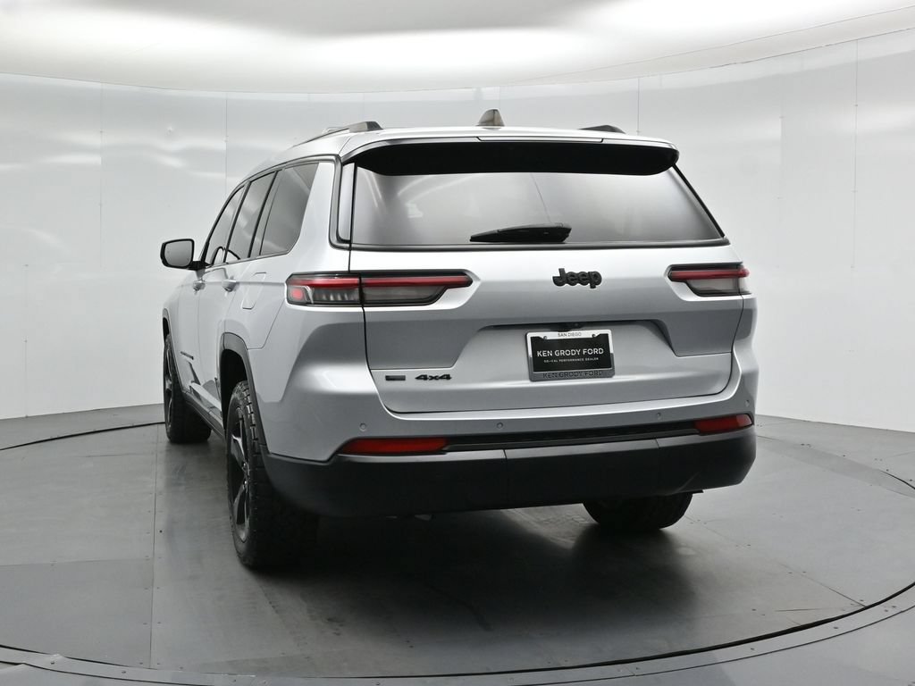 Used 2021 Jeep Grand Cherokee L Laredo AWD/4WD image 23