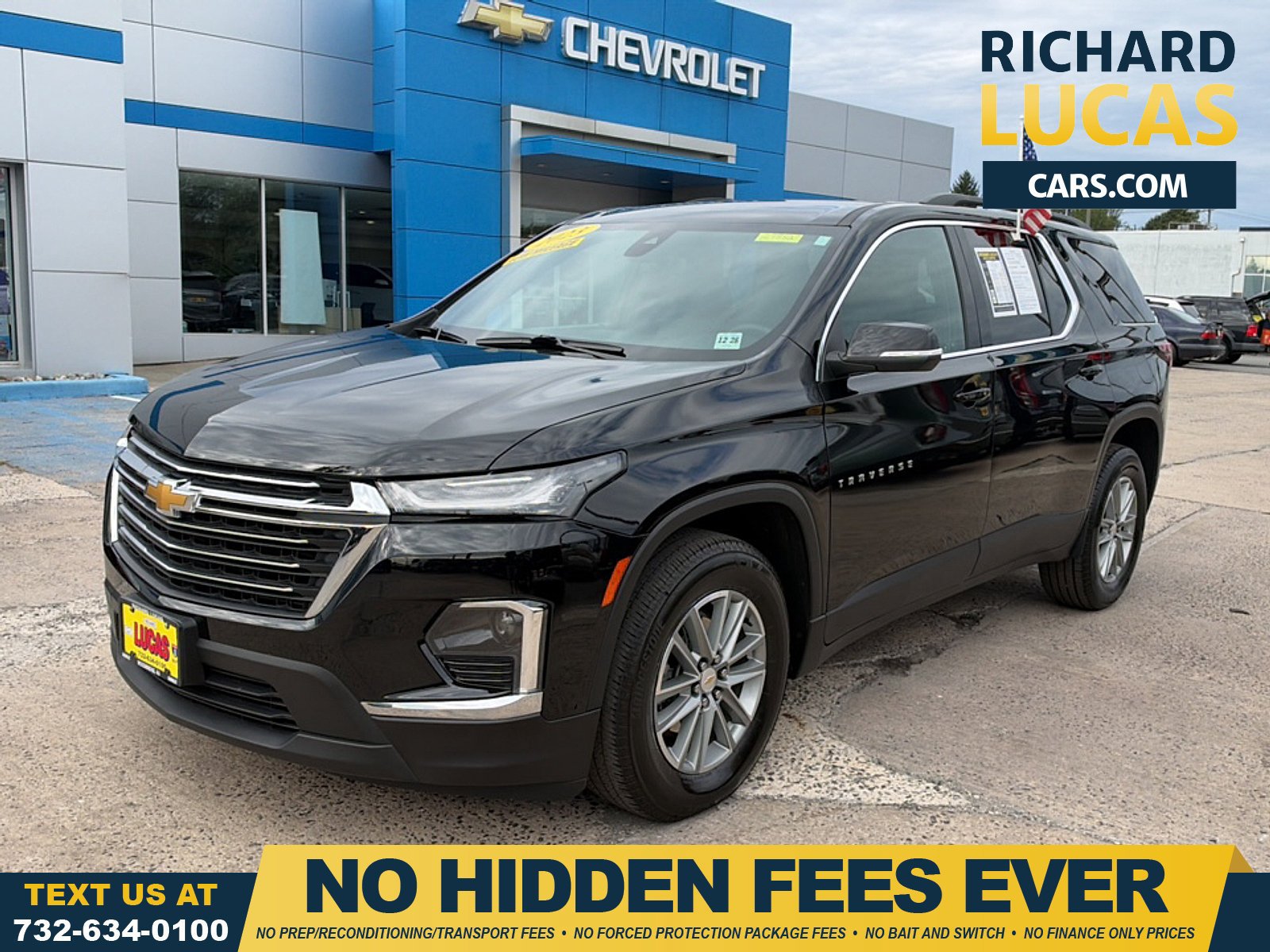Used 2023 Chevrolet Traverse LT