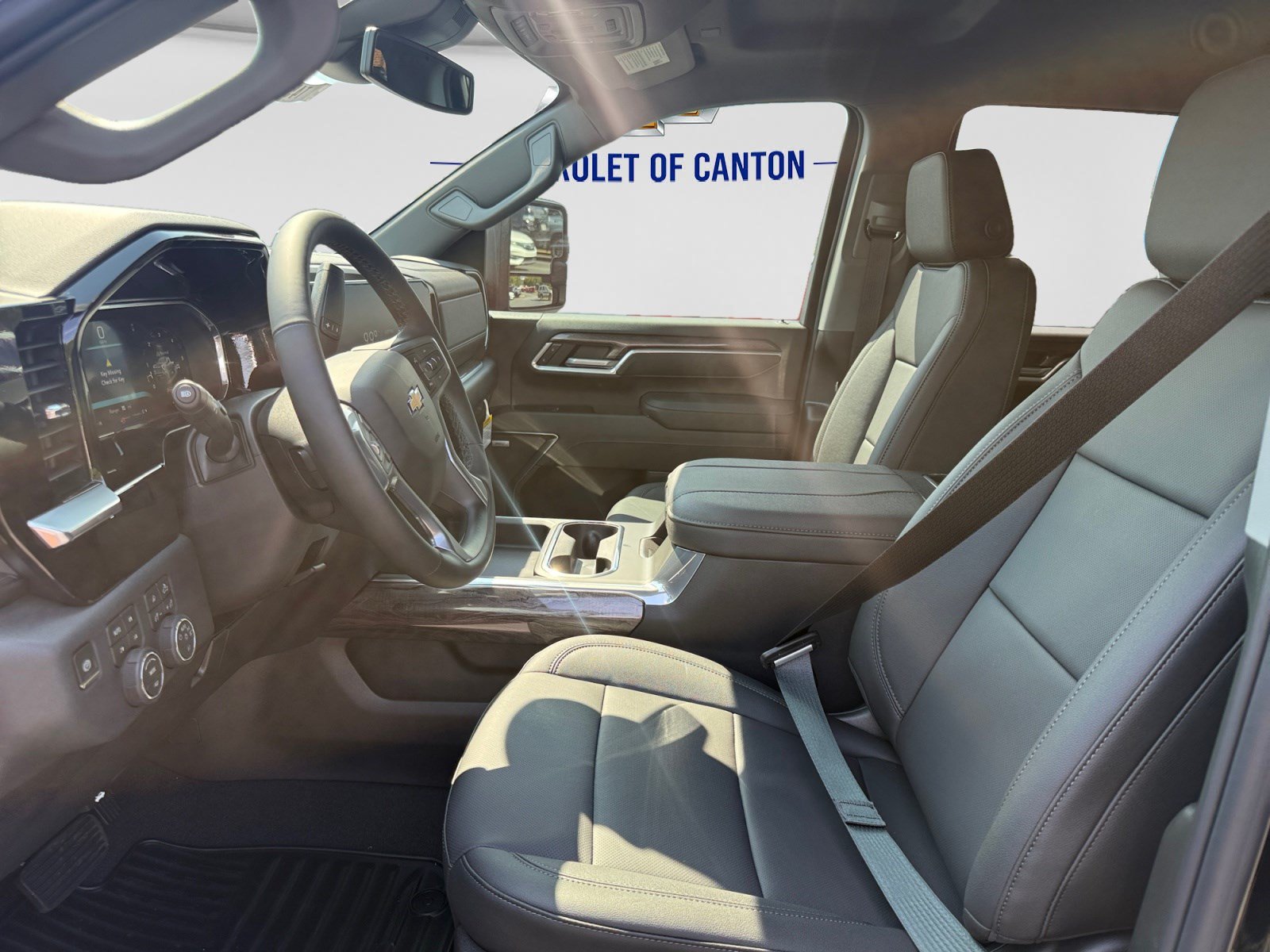 New 2026 Chevrolet Silverado 3500 LTZ w/ LTZ Convenience Package AWD/4WD image 9