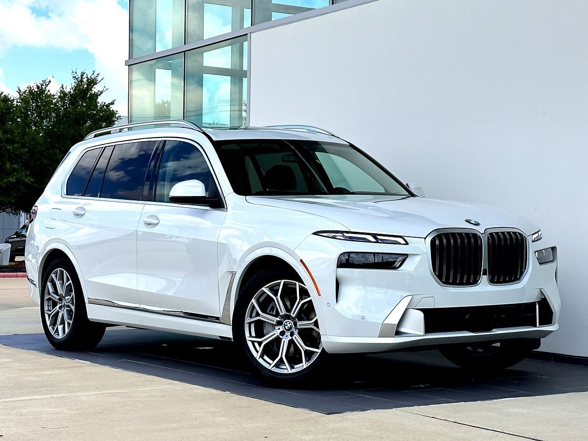 New 2026 BMW X7 xDrive40i w/ Premium Package