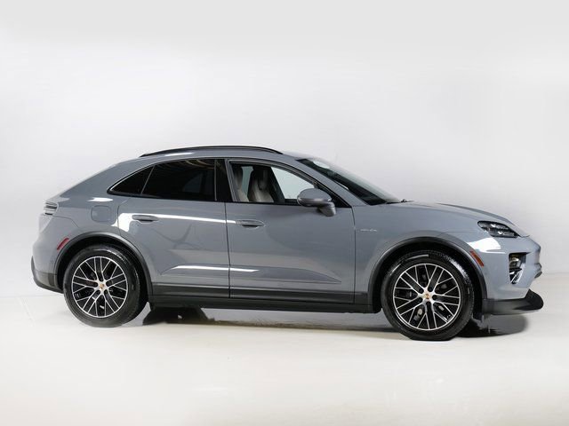 Certified 2025 Porsche Macan 4 Electric image 8