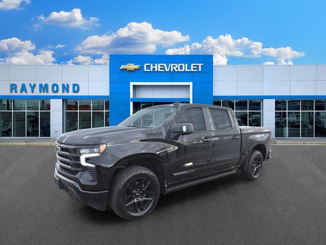 Certified 2025 Chevrolet Silverado 1500 High Country w/ Midnight Edition AWD/4WD image 7