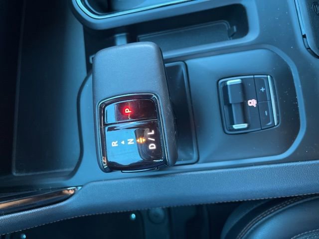 Used 2023 GMC Sierra 1500 AT4 w/ Technology Package image 19