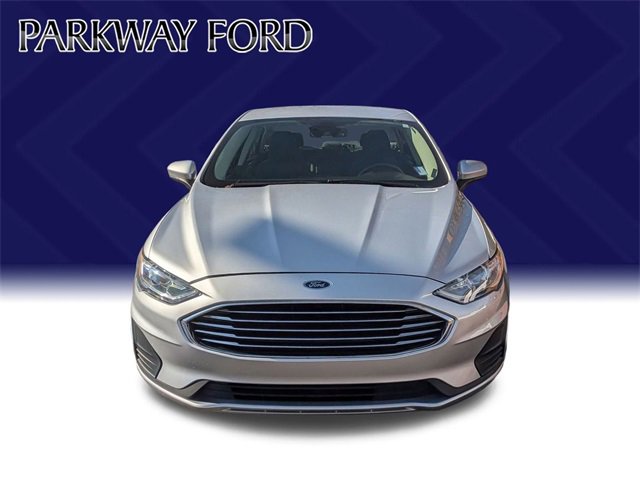 Used 2019 Ford Fusion SE image 2