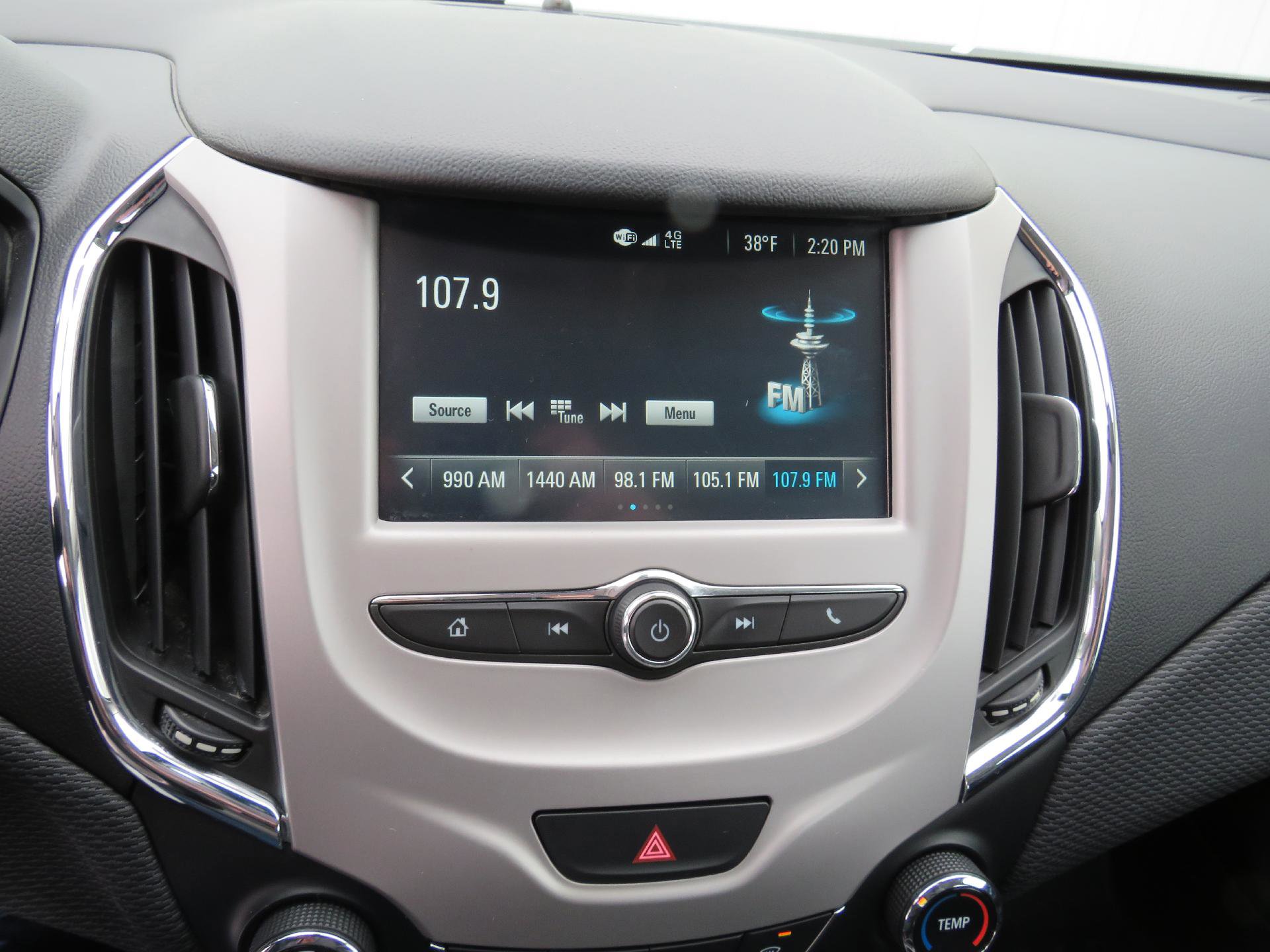 Used 2018 Chevrolet Cruze LS image 5