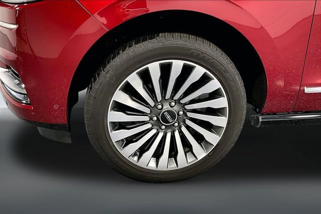 Used 2019 Lincoln Navigator Reserve AWD/4WD image 30