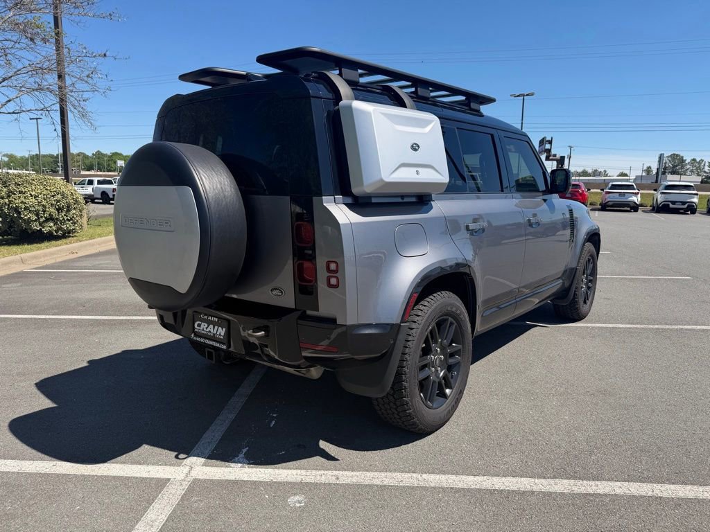 Used 2022 Land Rover Defender 110 X-Dynamic SE image 7