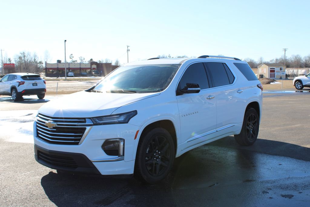Used 2023 Chevrolet Traverse Premier image 4