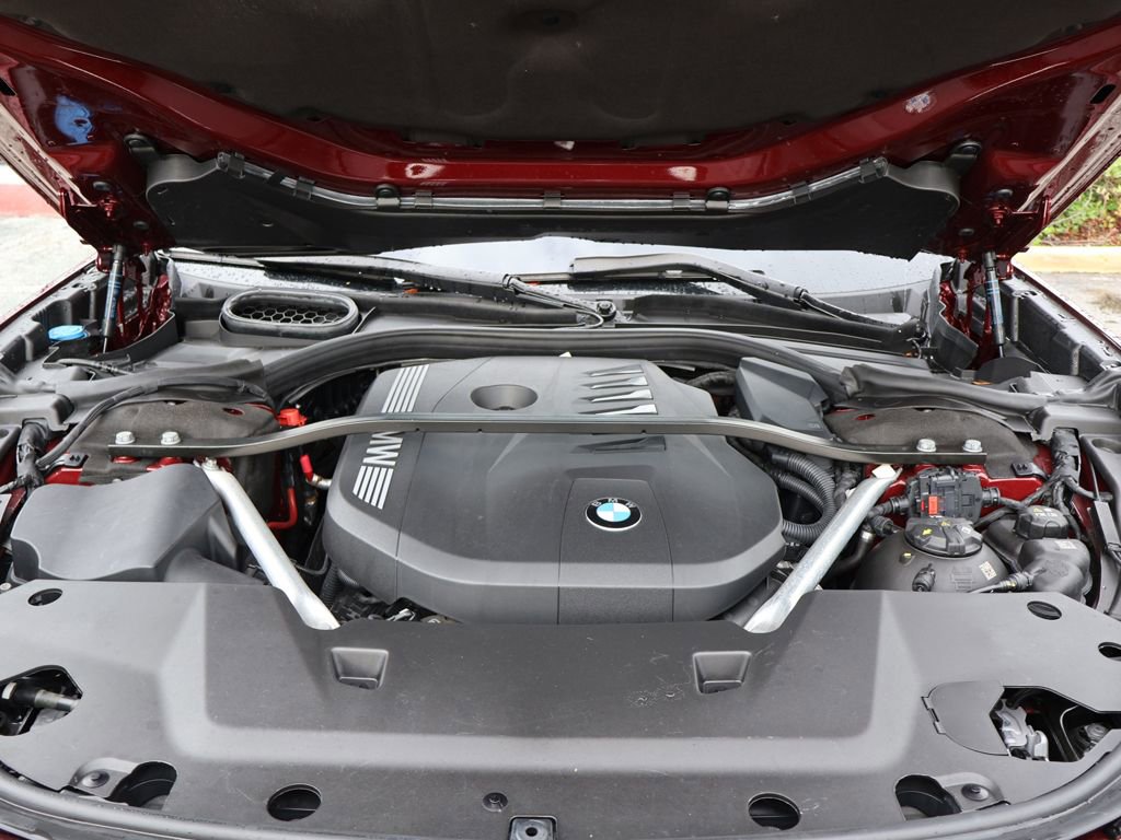 Used 2023 BMW 740i w/ Parking Assistance Package image 25