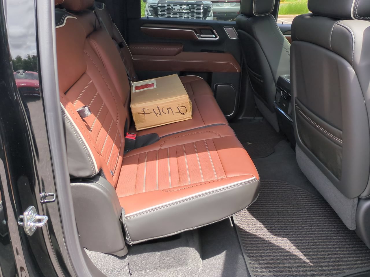 New 2026 GMC Sierra 2500 Denali Ultimate AWD/4WD image 28