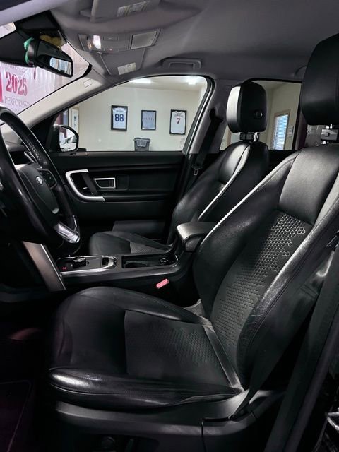 Used 2019 Land Rover Discovery Sport SE AWD/4WD image 12