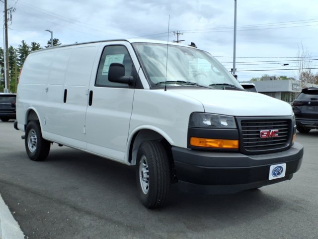 New 2025 GMC Savana 2500 w/ Driver Convenience Package RWD image 7
