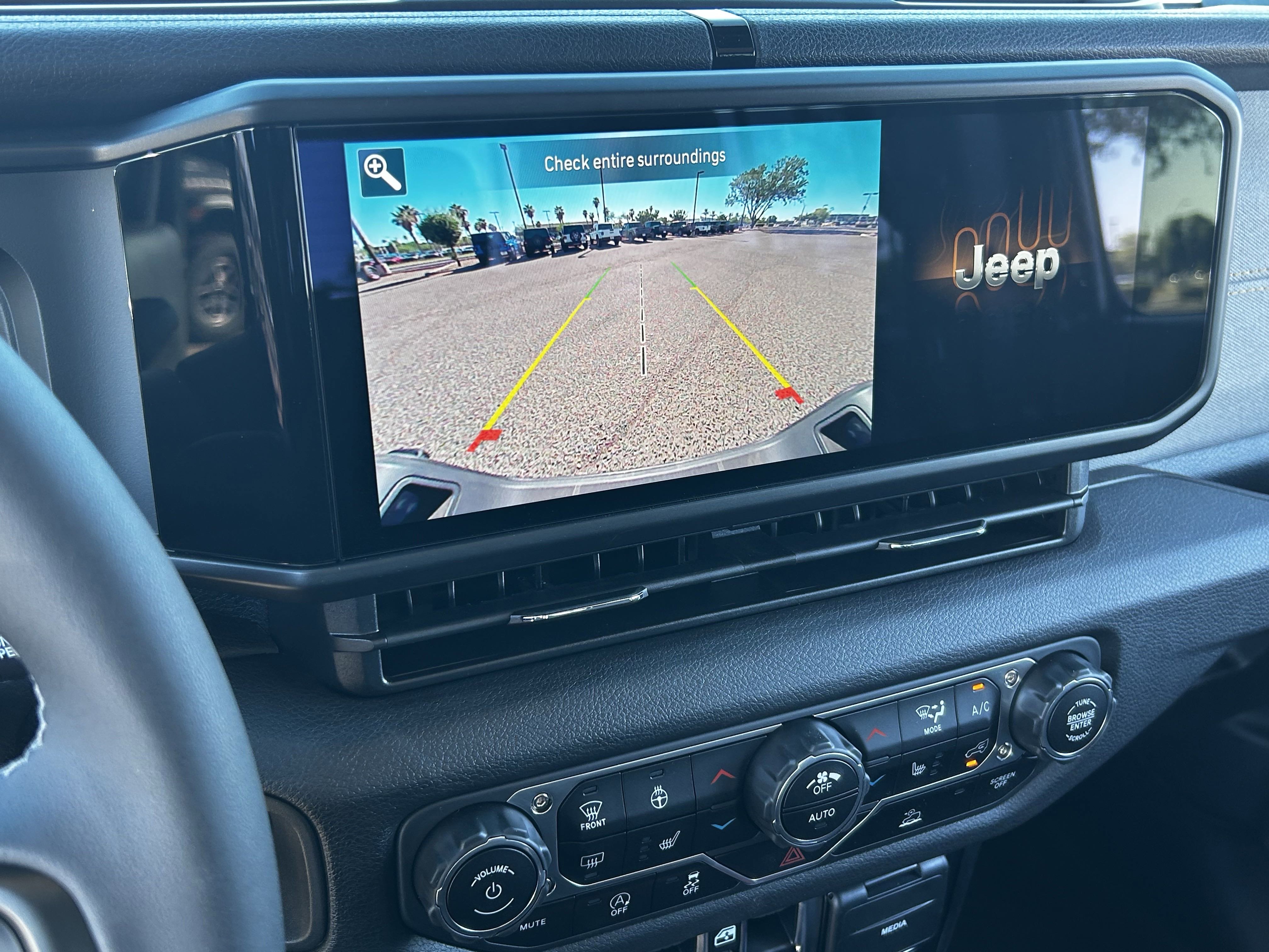 New 2025 Jeep Gladiator Willys AWD/4WD image 21