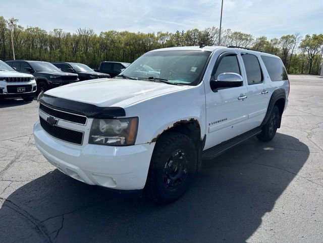 Used 2008 Chevrolet Suburban LT w/ LT Preferred Equipment Group AWD/4WD image 4