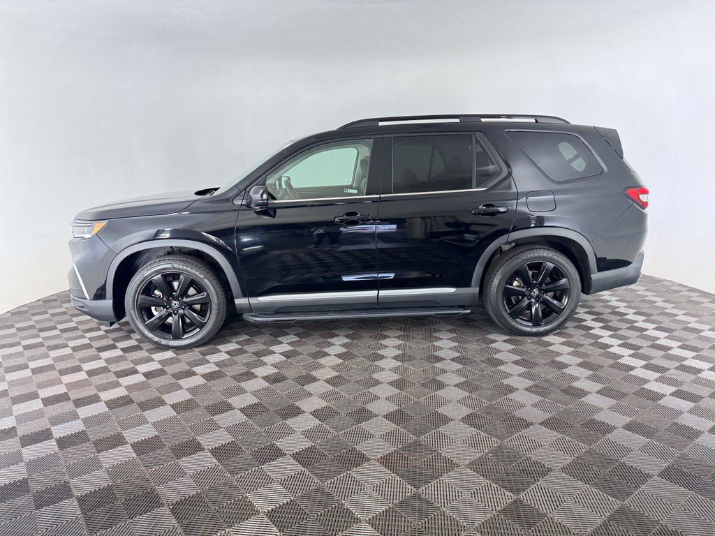 Certified 2024 Honda Pilot Touring image 7