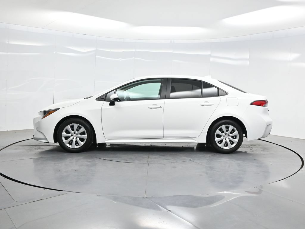 Used 2025 Toyota Corolla LE FWD image 45