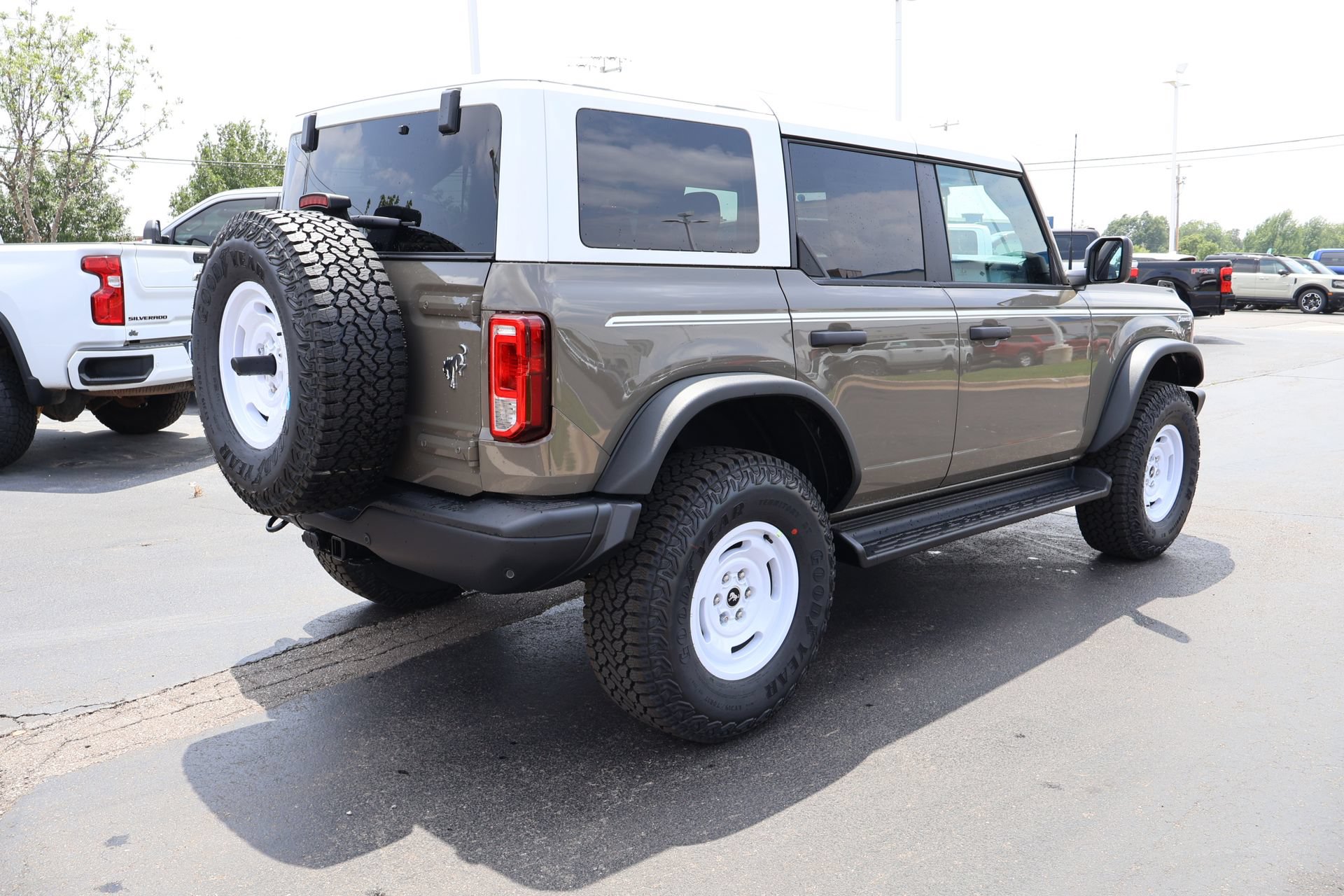New 2026 Ford Bronco Heritage Edition AWD/4WD image 23