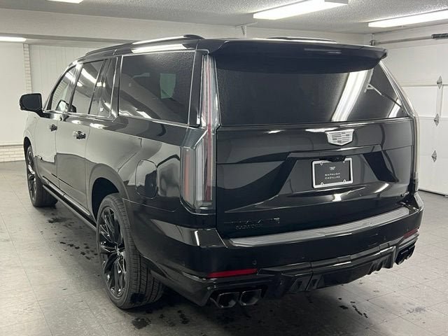 New 2026 Cadillac Escalade ESV V w/ LPO, ONYX Package AWD/4WD image 3