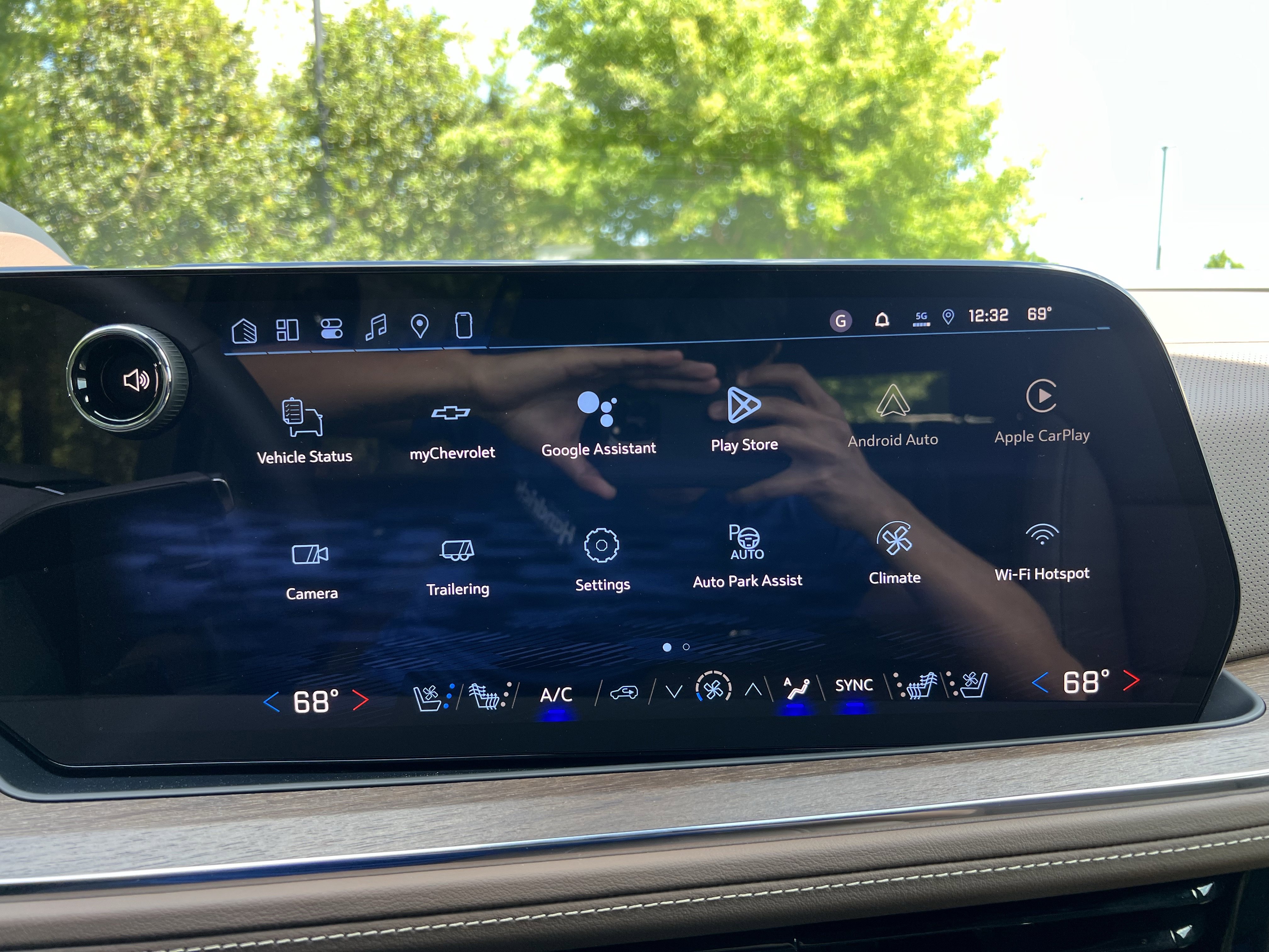 New 2026 Chevrolet Suburban High Country AWD/4WD image 26
