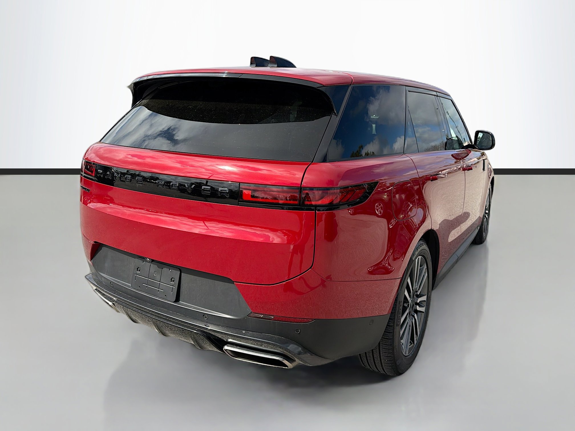 Used 2024 Land Rover Range Rover Sport SE image 5