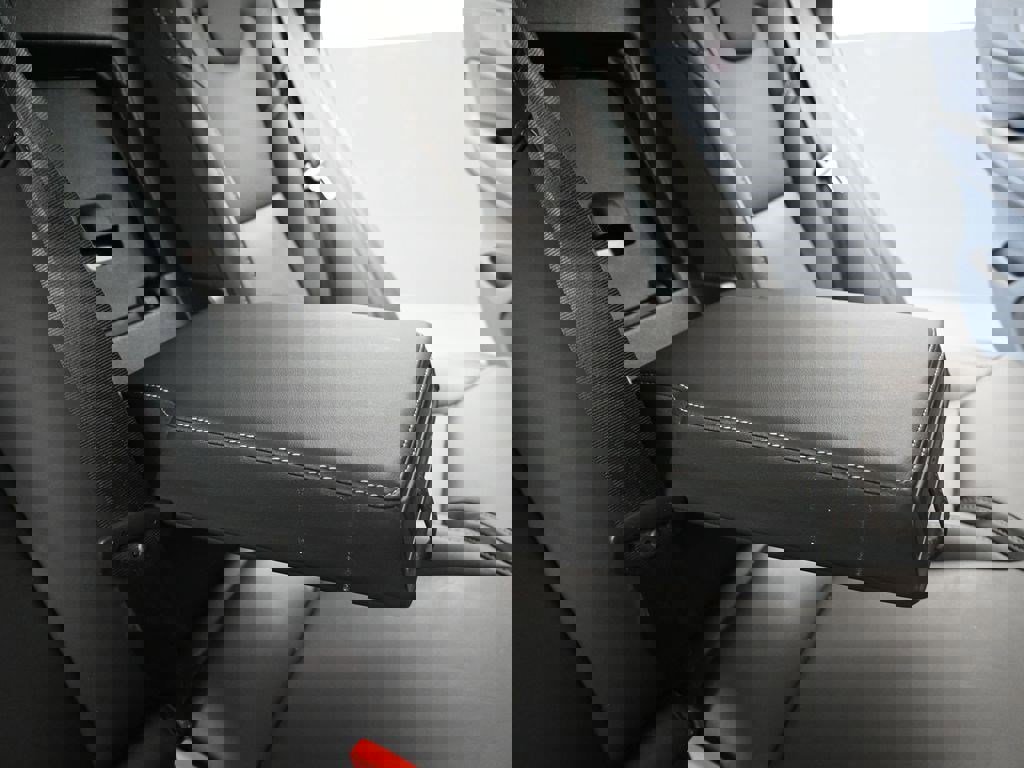 Used 2023 Volvo XC60 B5 Ultimate AWD/4WD image 17