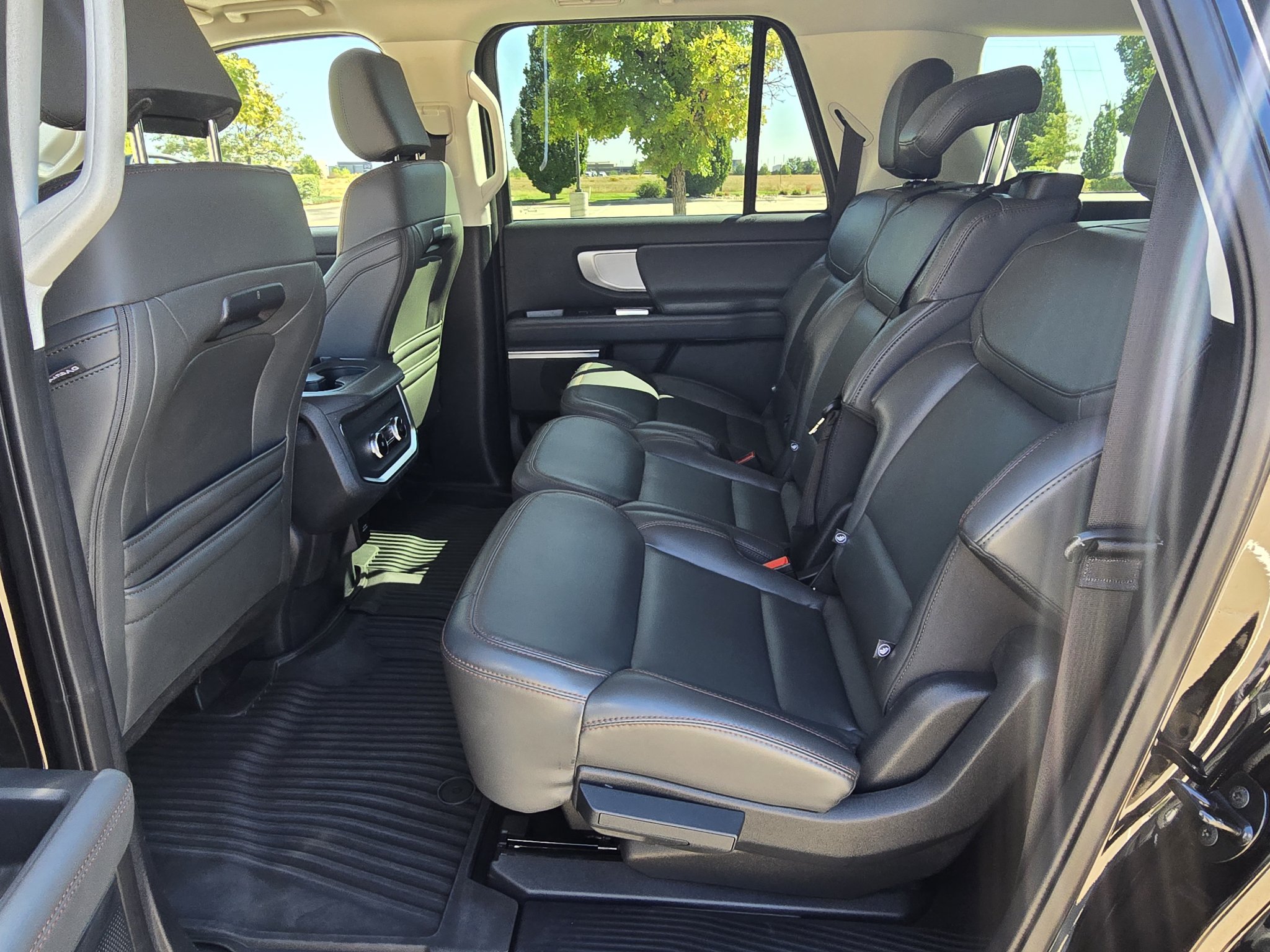 Used 2025 Ford Expedition Max Active AWD/4WD image 14