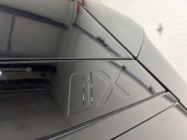 Used 2025 BMW iX xDrive50 image 75