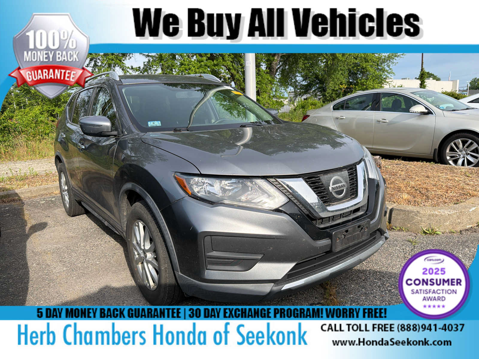 Used 2017 Nissan Rogue SV AWD/4WD image 1