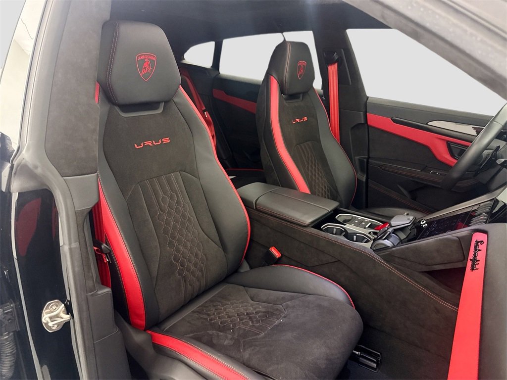Used 2024 Lamborghini Urus S image 30