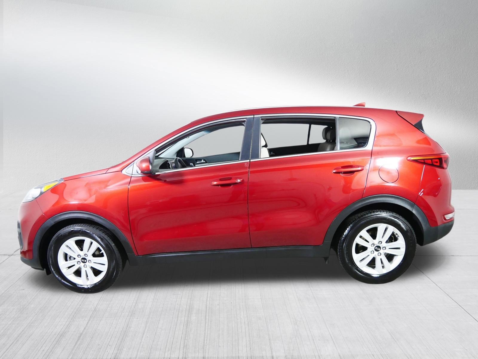 Used 2017 Kia Sportage LX FWD image 4