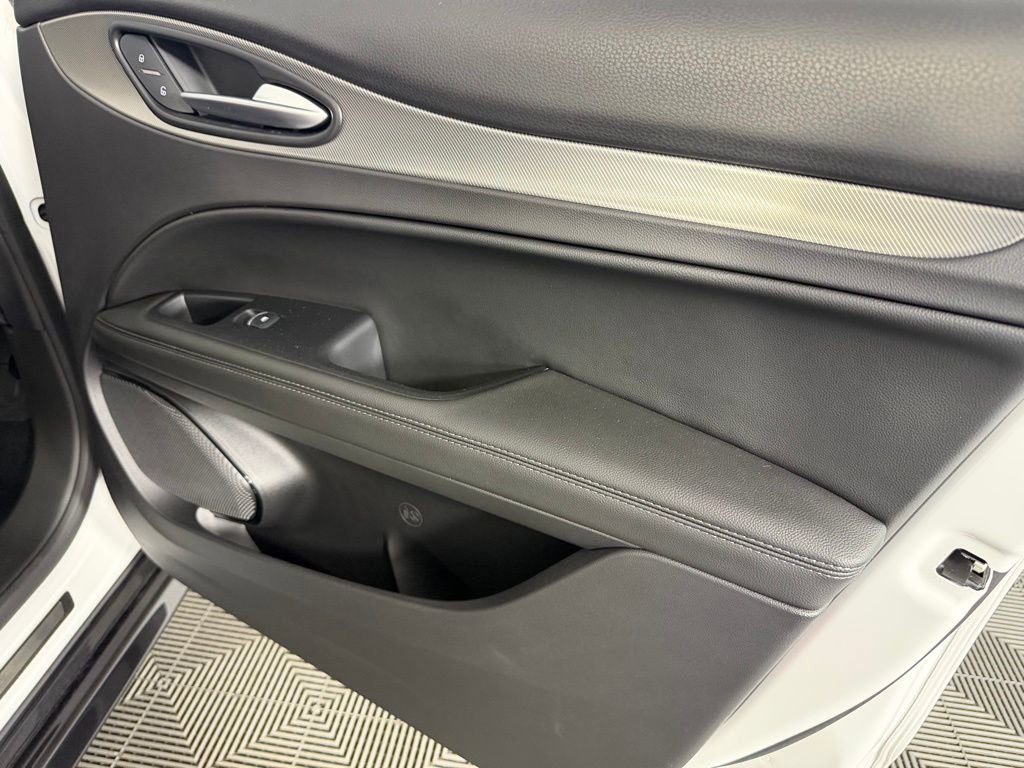 Used 2025 Alfa Romeo Stelvio Sprint w/ Veloce Package AWD/4WD image 34