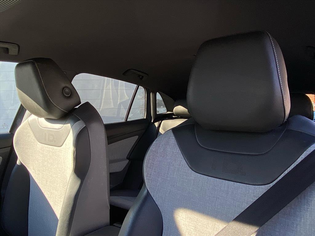 Certified 2023 Volkswagen ID.4 Pro image 15