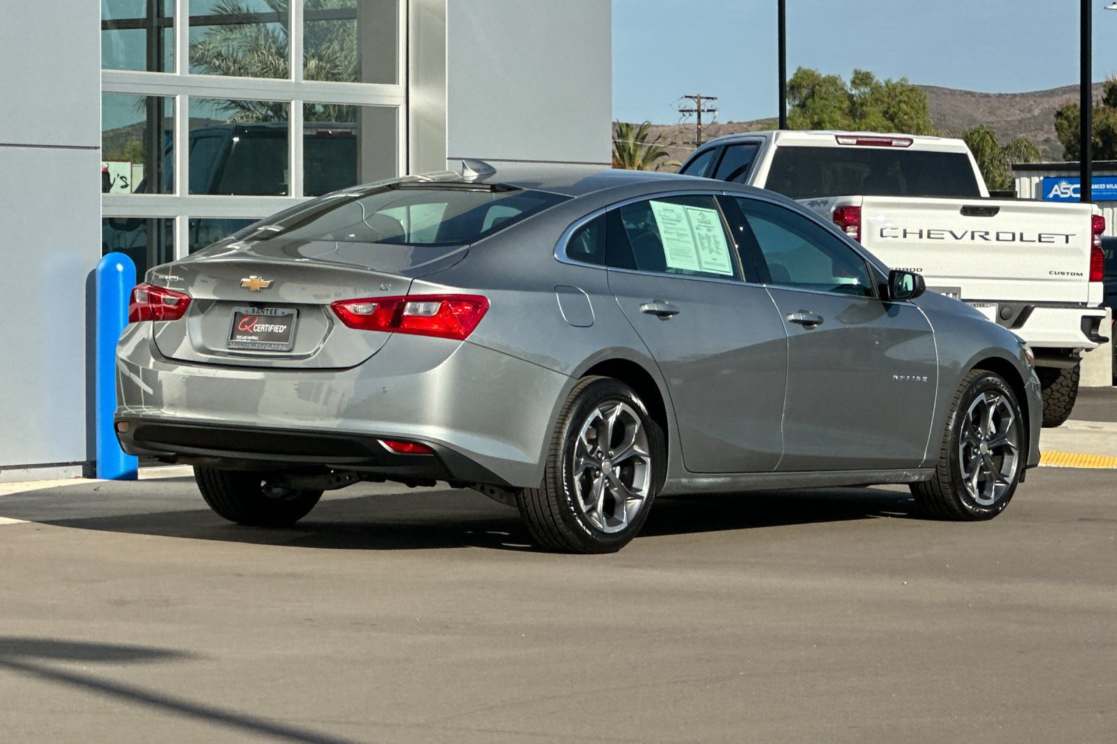 Used 2024 Chevrolet Malibu LT FWD image 4