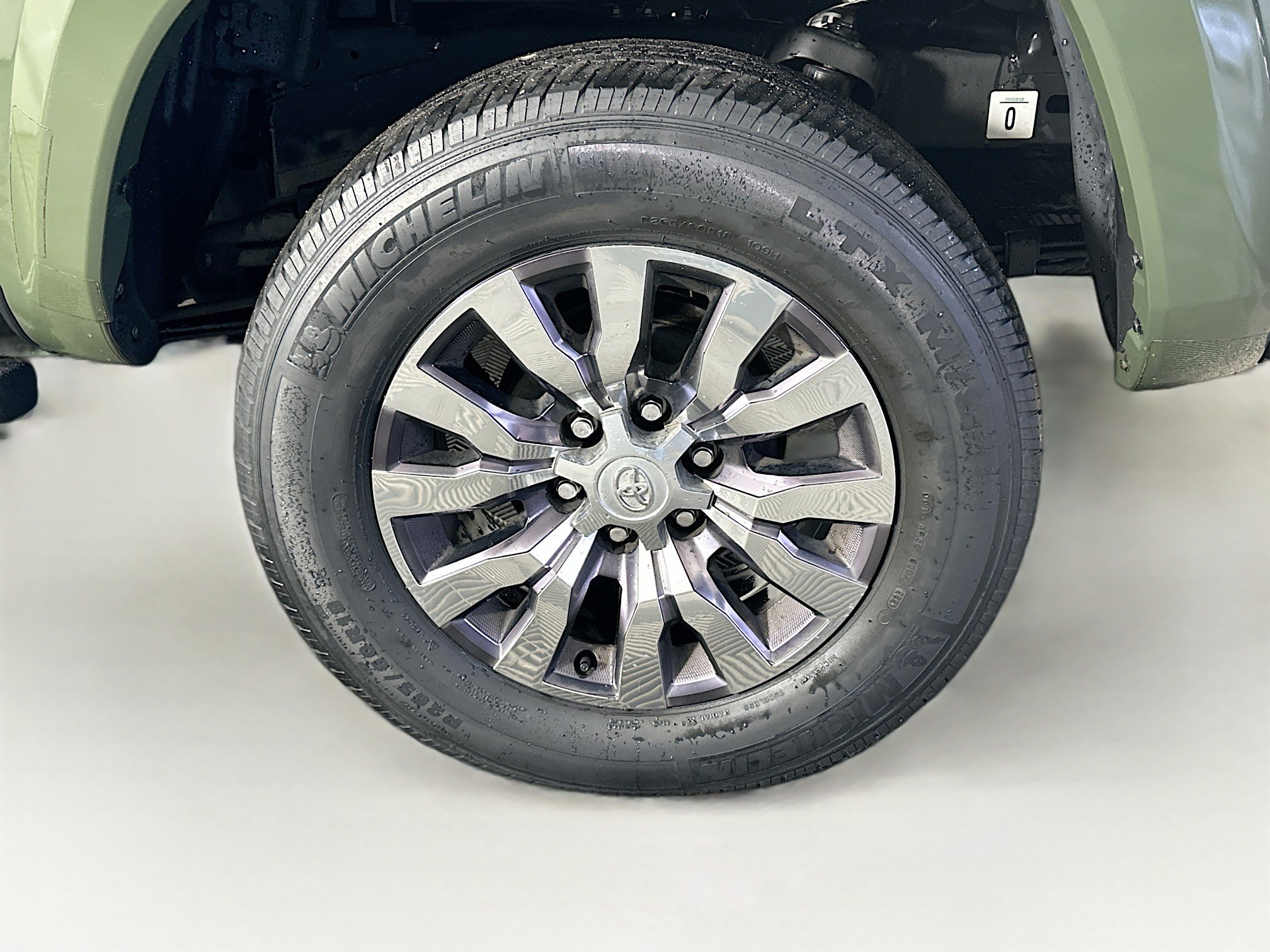 Used 2021 Toyota Tacoma Limited image 11