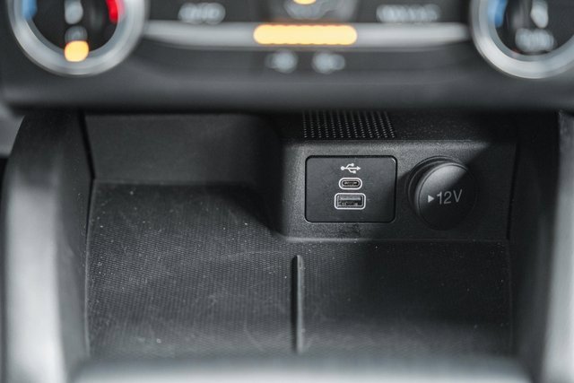 Used 2025 Ford Escape ST-Line image 27