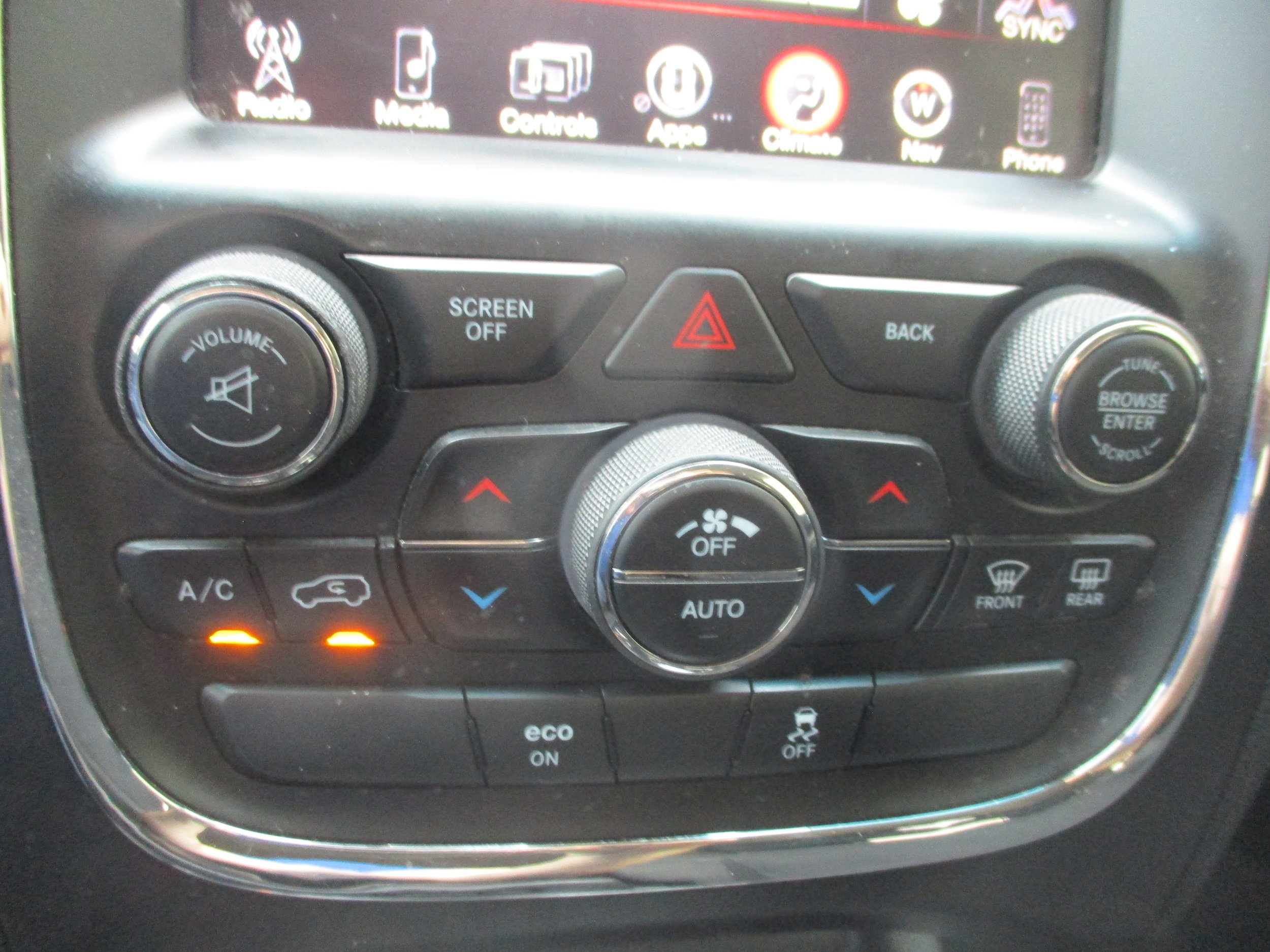 Used 2015 Dodge Durango SXT w/ Quick Order Package 23B RWD image 16